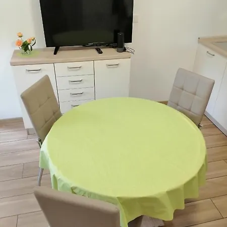 Appartement Deno à Podgrad  Extérieur photo