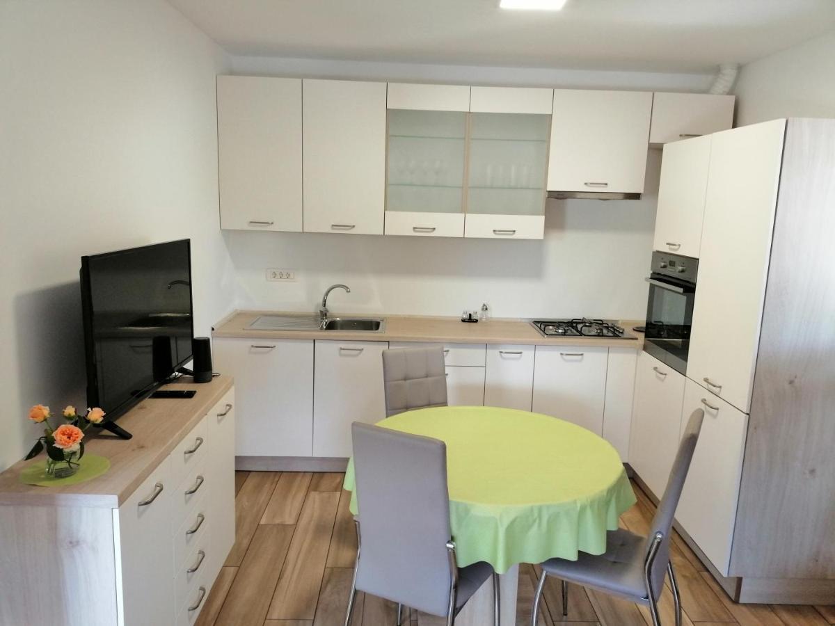 Appartement Deno Podgrad (Notranjska)